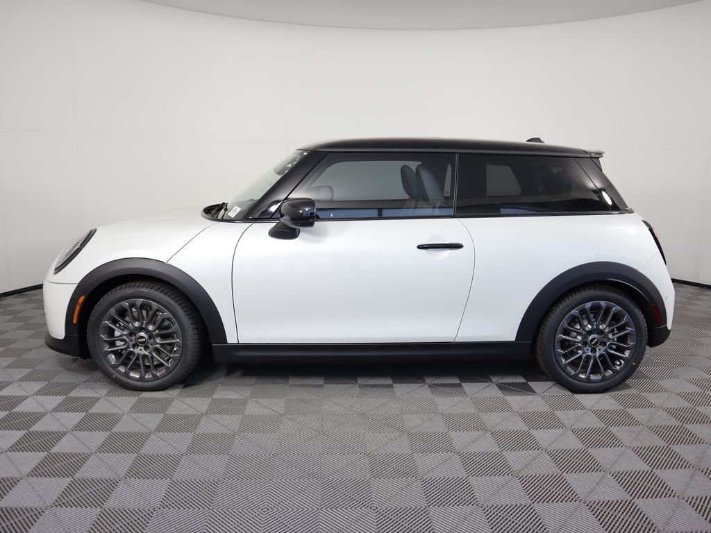 2025 MINI Cooper S 8