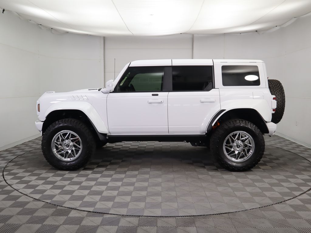Thumbnail: 2024 Ford Bronco - 8