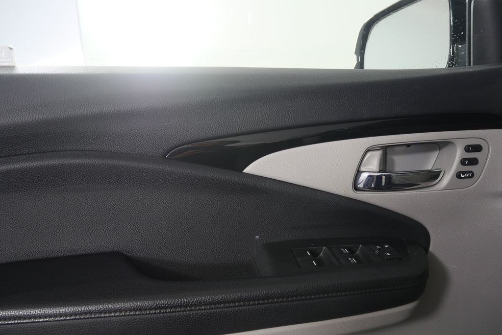 Thumbnail: 2022 Honda Pilot - 8