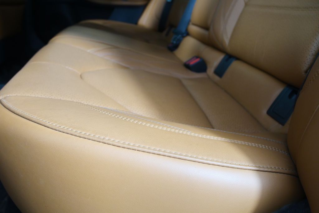 Thumbnail: 2019 Toyota Avalon - 14