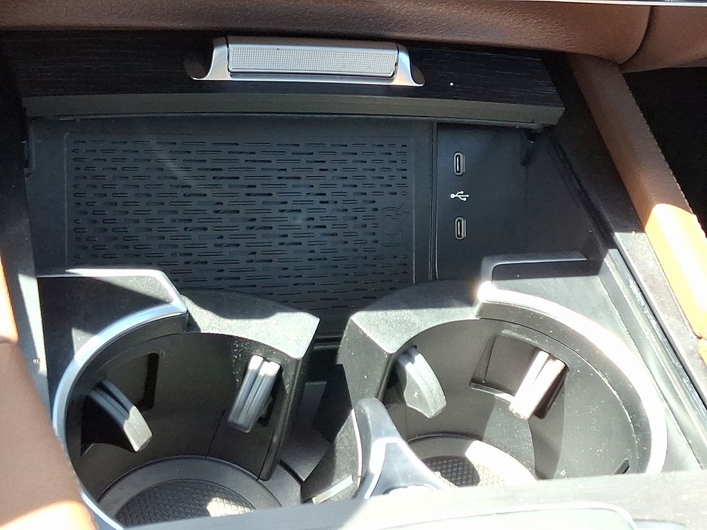 Thumbnail: 2025 Mercedes-Benz GLE - 26