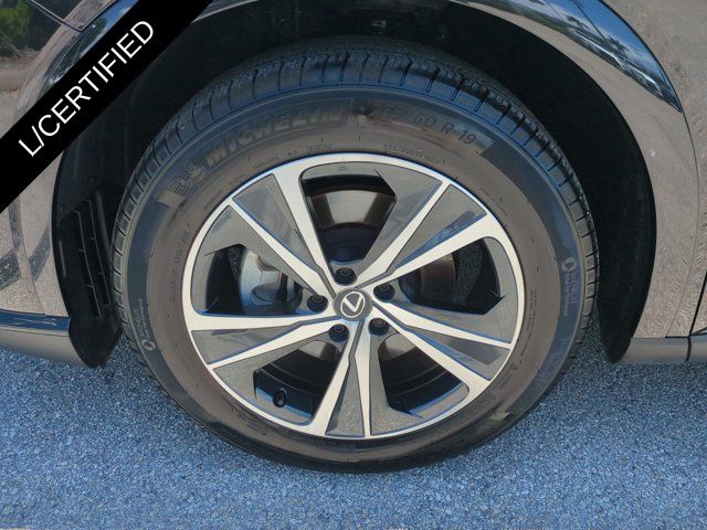 Used 2025 Black Lexus 350 Premium image 10