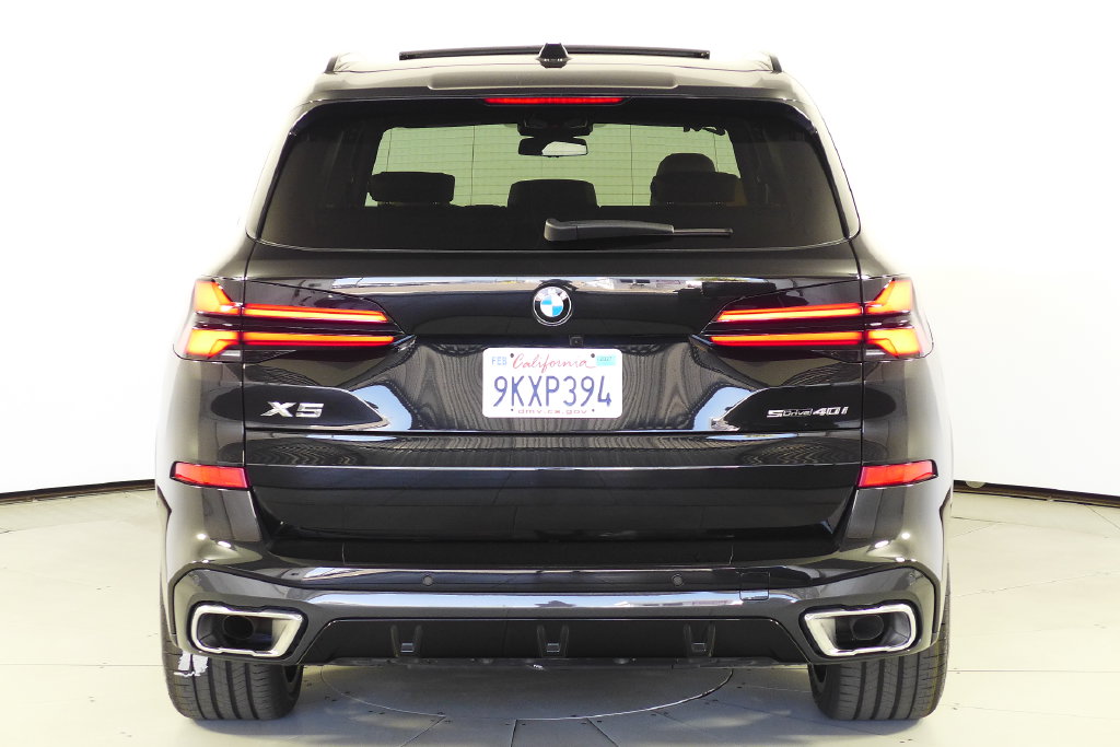Thumbnail: 2024 BMW X5 - 8