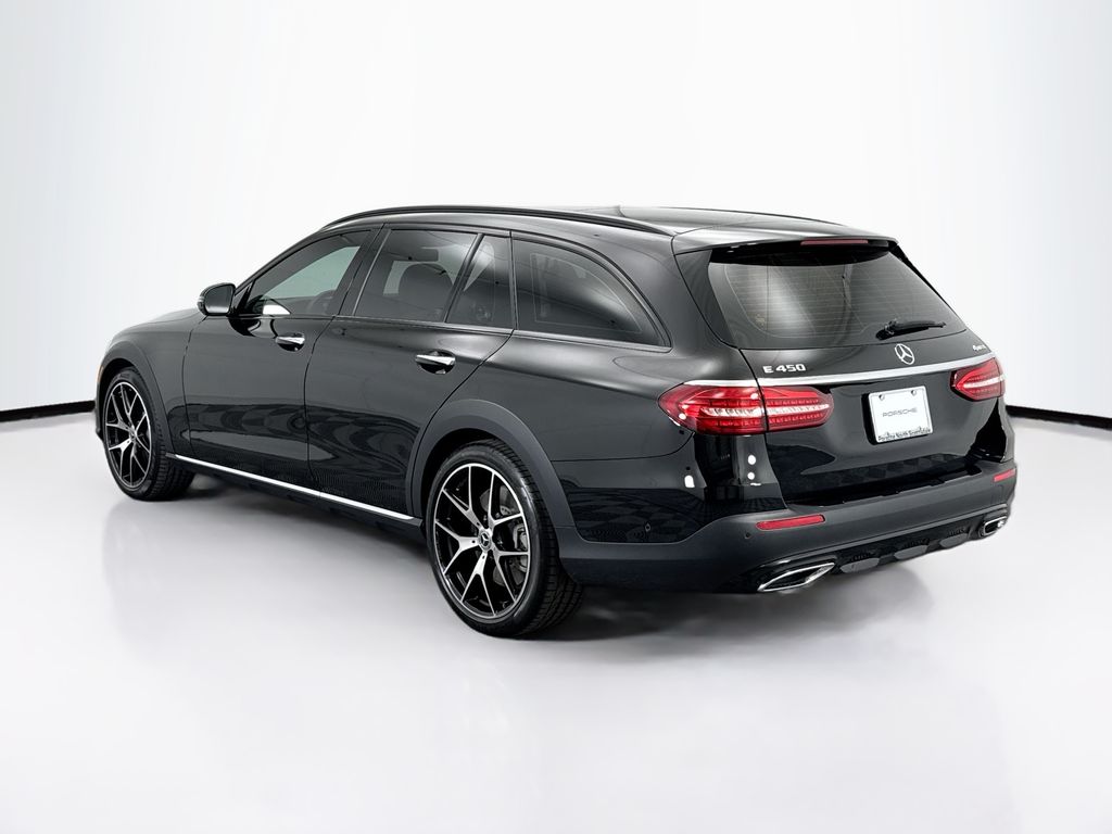 Thumbnail: 2023 Mercedes-Benz E-Class - 3