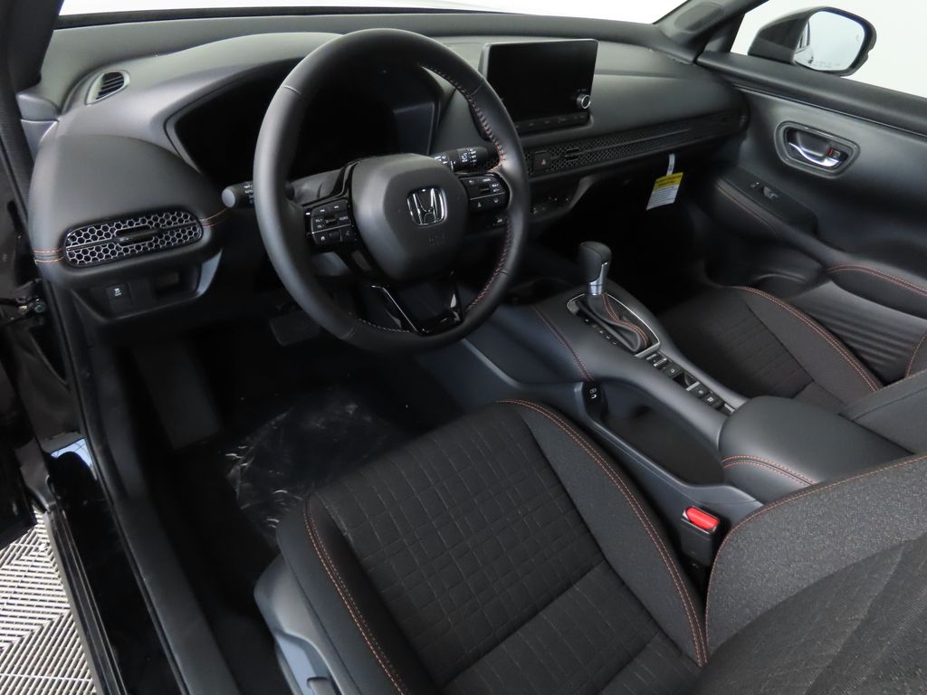 2025 Honda HR-V Sport 9
