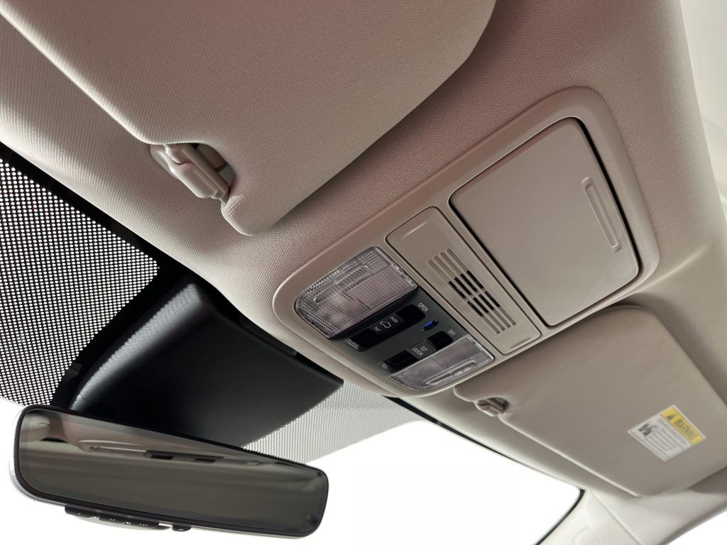 2025 Honda Odyssey EX-L 32