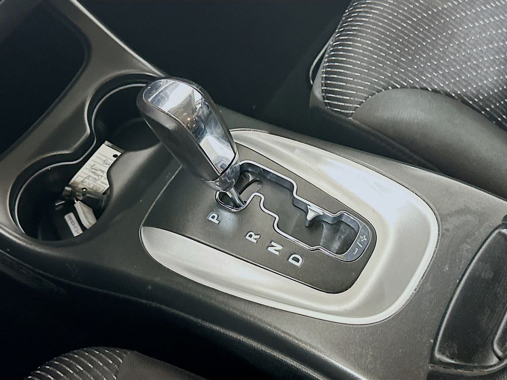 Used 2018 Gray Dodge SE image 16