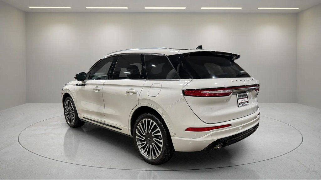 Certified Used 2022 Ceramic Pearl Metallic Tri-Coat Lincoln Grand Touring image 18