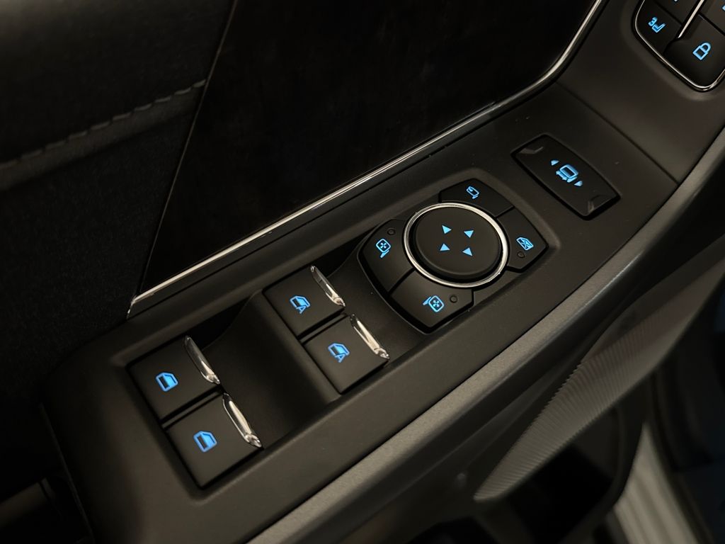 New 2026 White Ford Lariat image 19