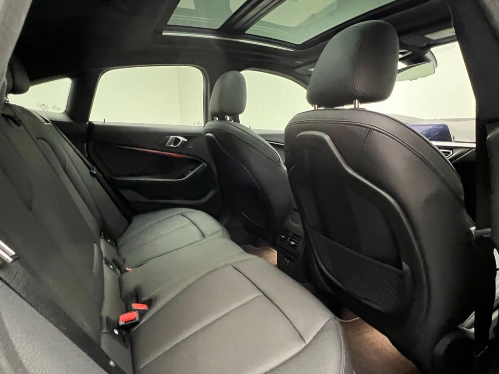 Thumbnail: 2021 BMW 2 Series - 8