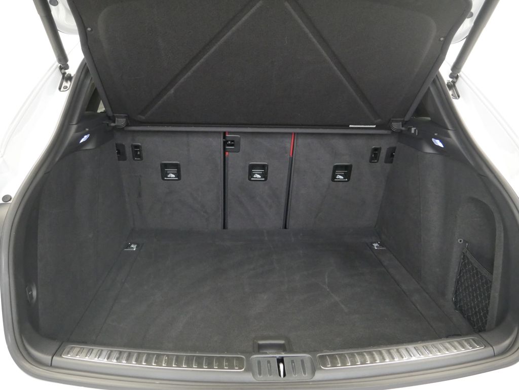 Thumbnail: 2023 Porsche Macan - 24