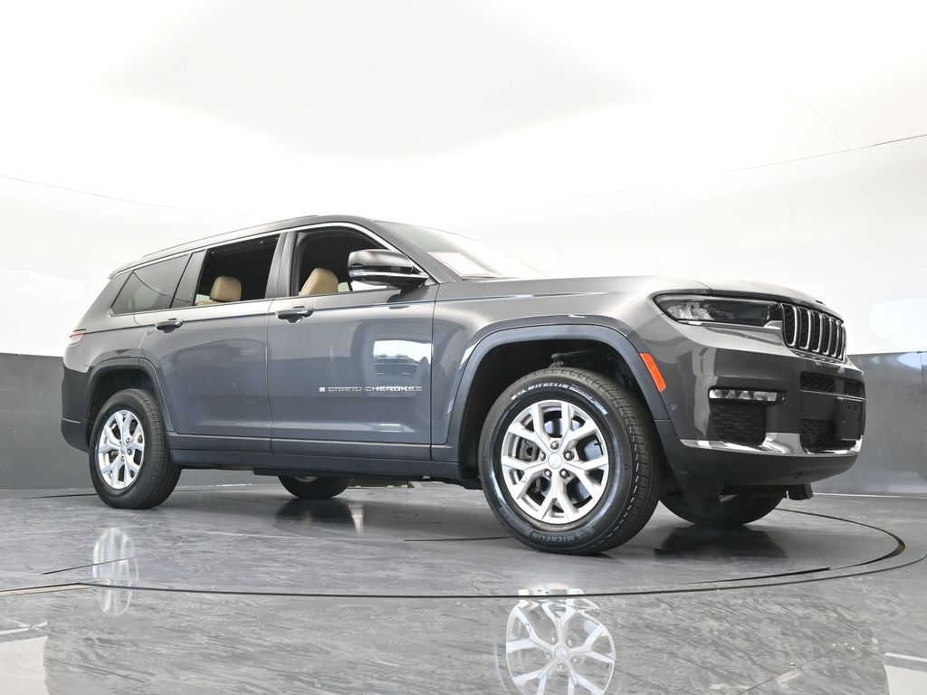 Used 2023 Baltic Gray Metallic Clearcoat Jeep Limited image 70