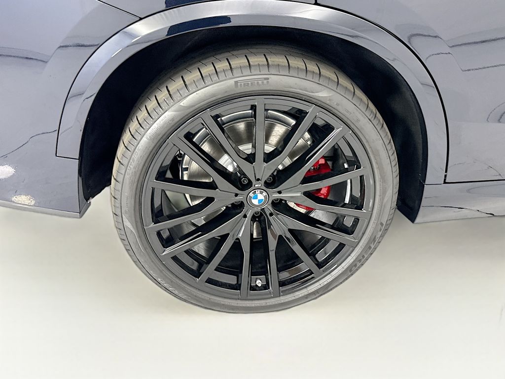 Thumbnail: 2026 BMW X5 - 32