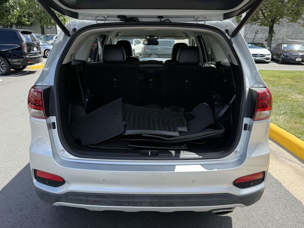 Thumbnail: 2019 Kia Sorento - 26