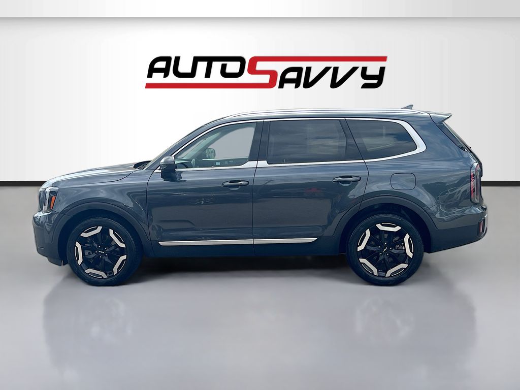 Used 2023 Gray Kia EX image 4