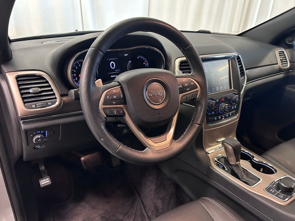 used 2016 Jeep Grand Cherokee car, priced at $15,833