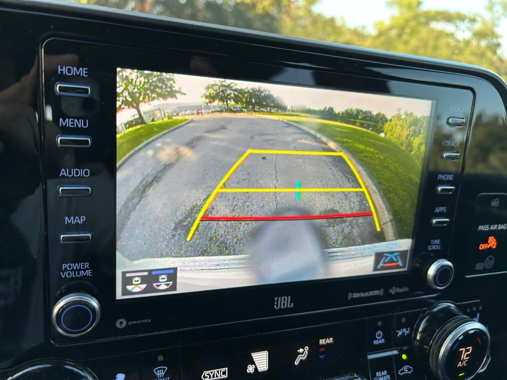 Thumbnail: 2020 Toyota Highlander - 27