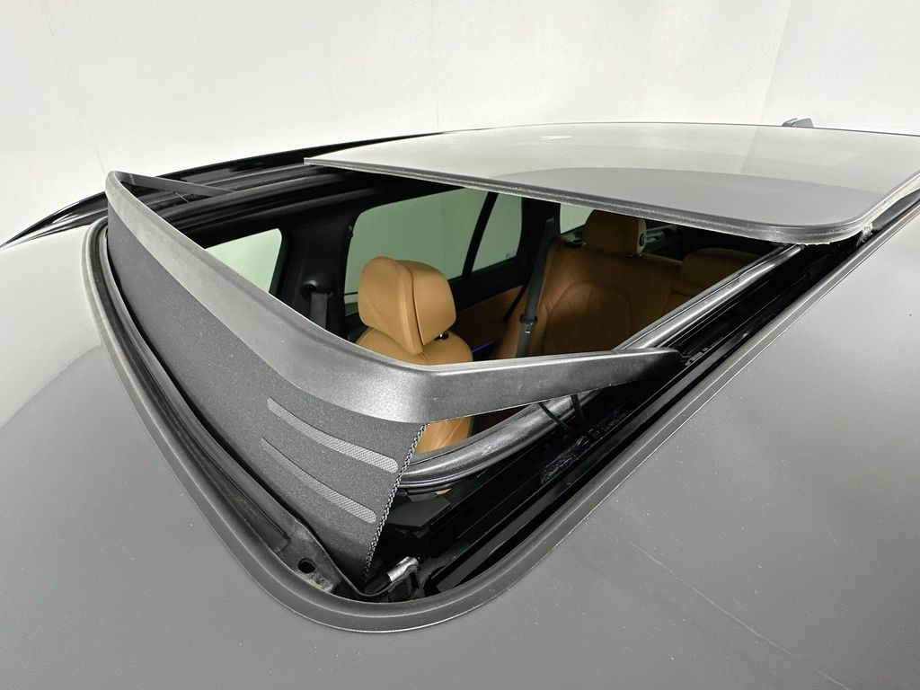 Thumbnail: 2025 BMW X5 - 22