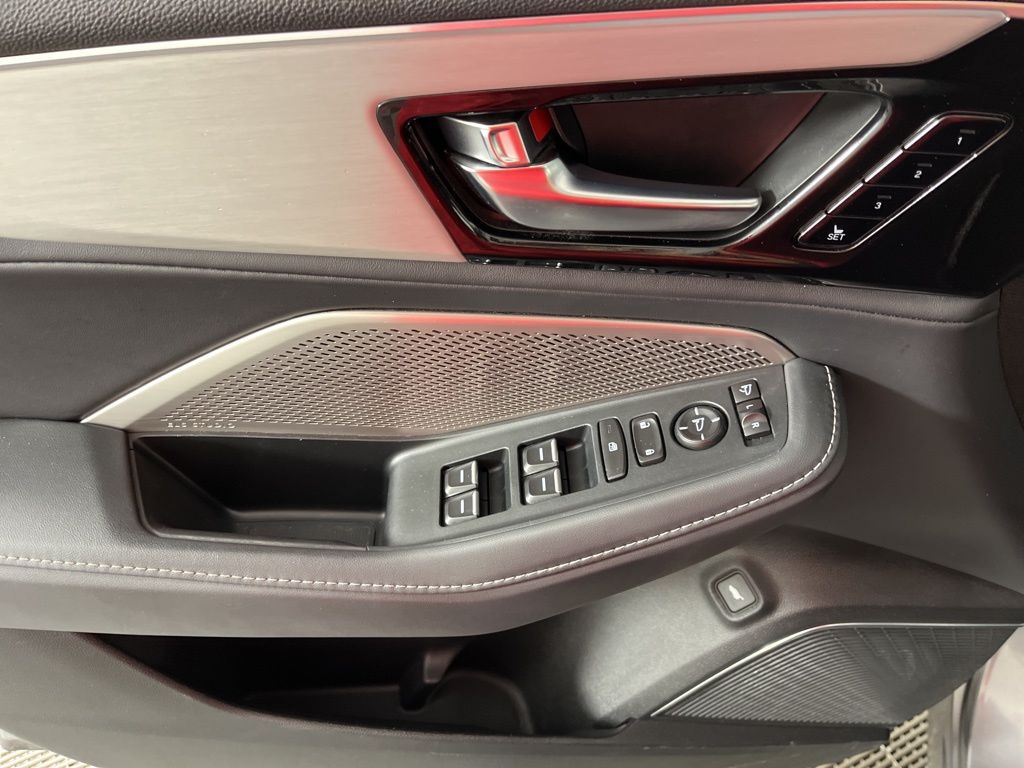 Thumbnail: 2023 Acura MDX - 23