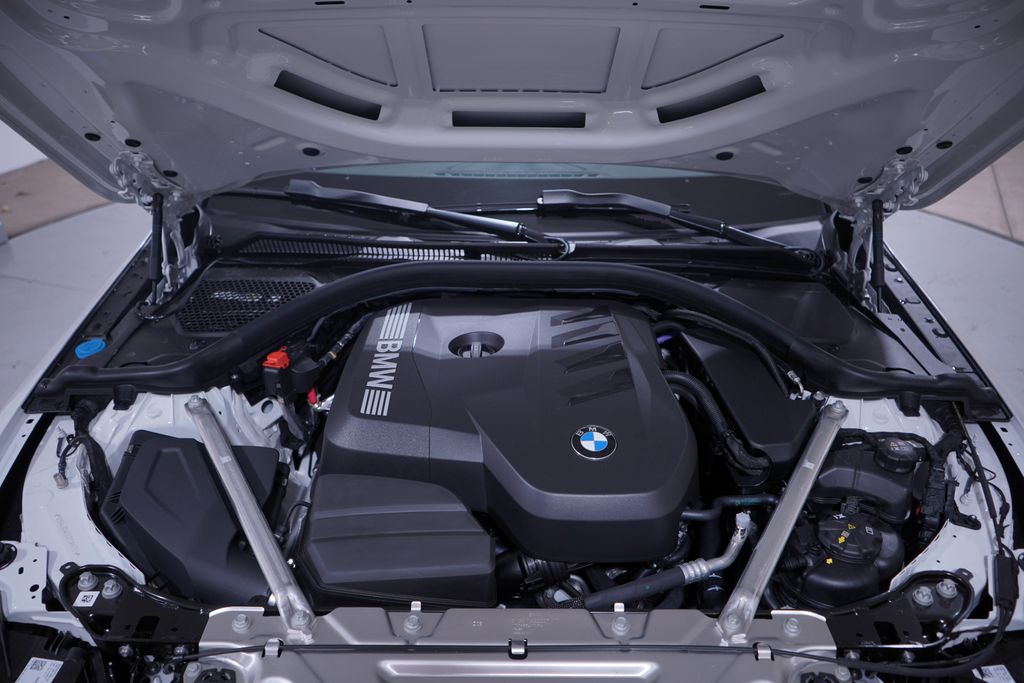 Thumbnail: 2026 BMW 4 Series - 14