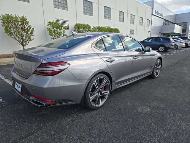 2025 Genesis G70  8