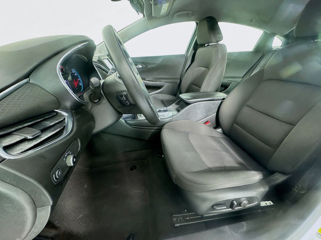 Used Car 2018 Chevrolet Malibu  Lt For Sale Under $12,000 In Austin, Texas