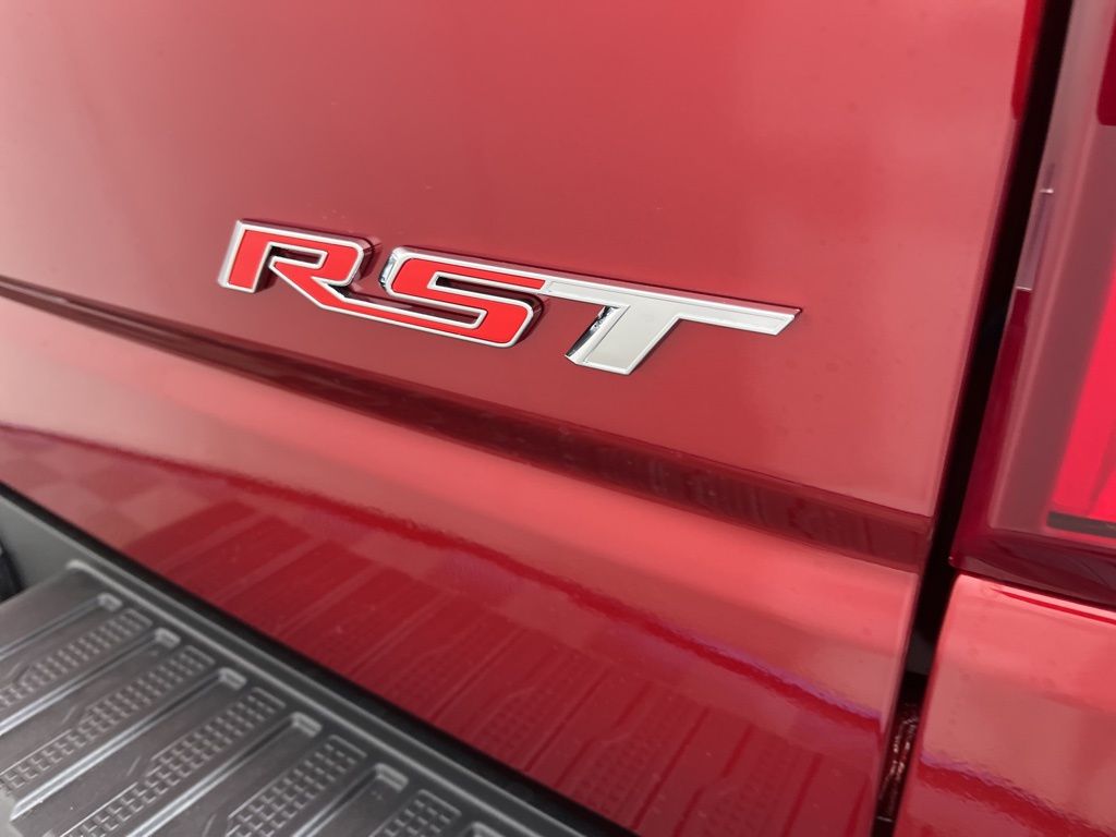 Thumbnail: 2026 Chevrolet Silverado 1500 - 18