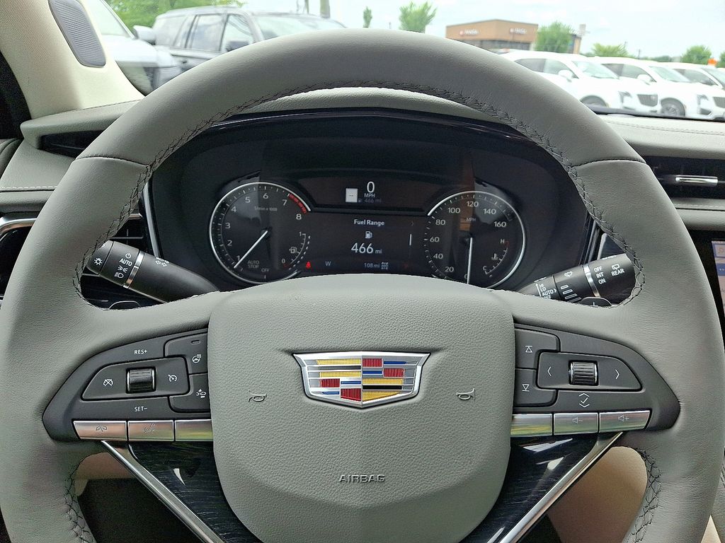 Thumbnail: 2025 Cadillac XT6 - 9