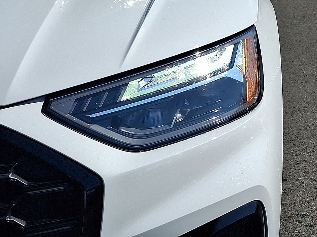 Thumbnail: 2025 Audi Q5 - 9