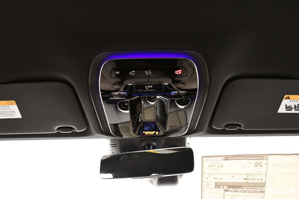 Thumbnail: 2025 Mercedes-Benz GLC - 28