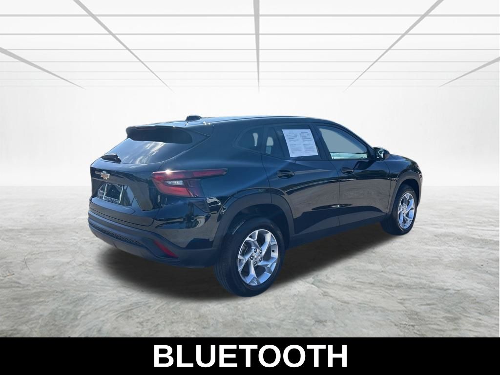View vehicle photo 5
