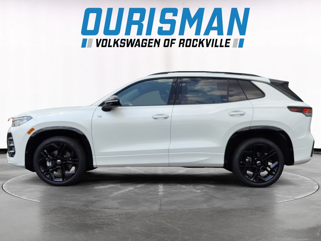 2025 Volkswagen Tiguan SE R-Line Black photo 3