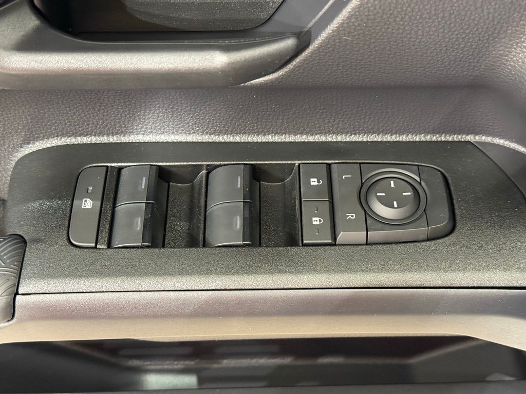 Thumbnail: 2026 Toyota 4Runner - 16