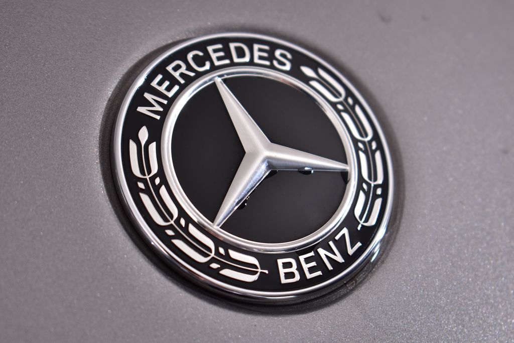 Thumbnail: 2020 Mercedes-Benz GLB - 10