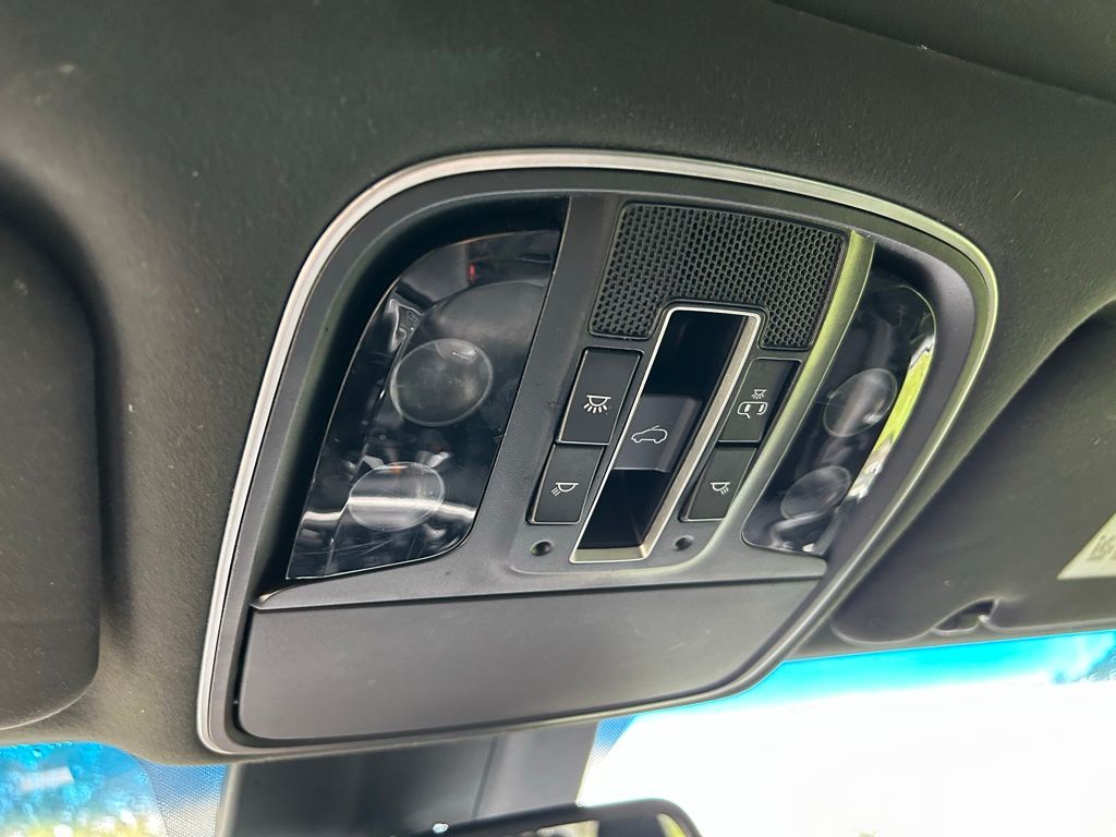 Thumbnail: 2019 Kia Sorento - 32