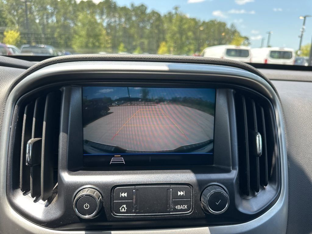 2022 Summit White Chevrolet Colorado LT RWD