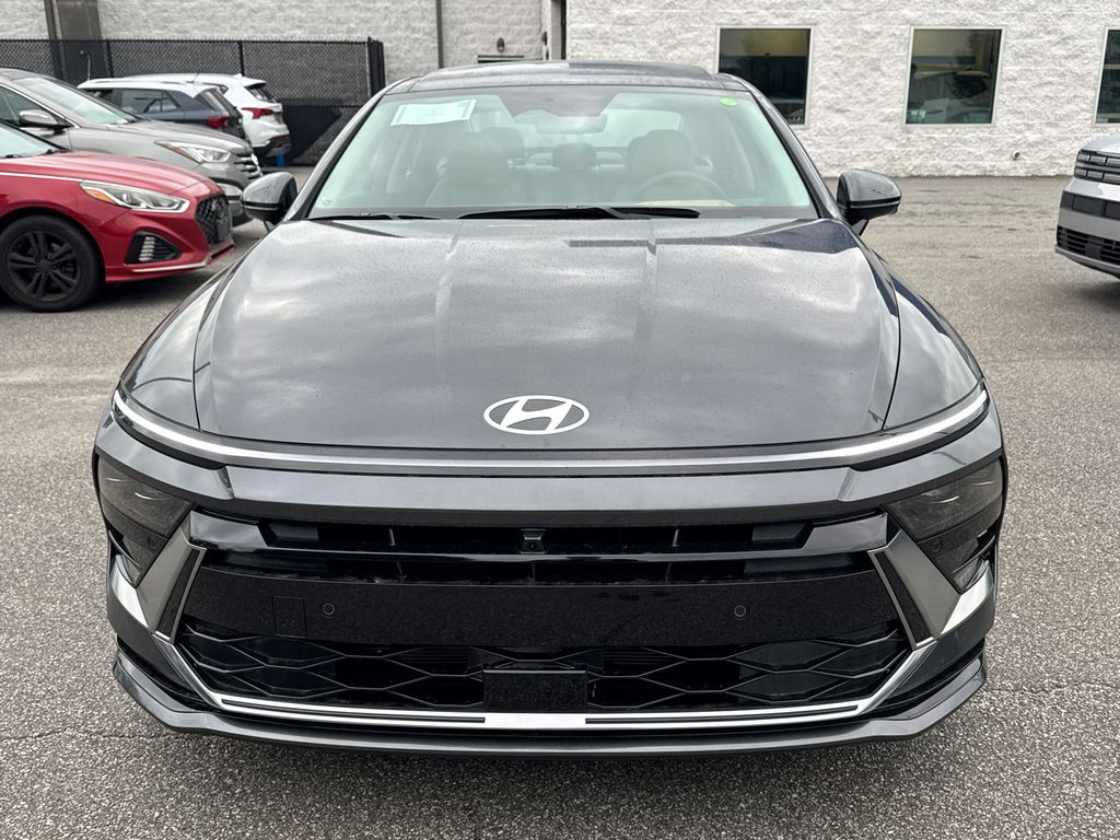2025 Hyundai Sonata Hybrid Limited photo 8