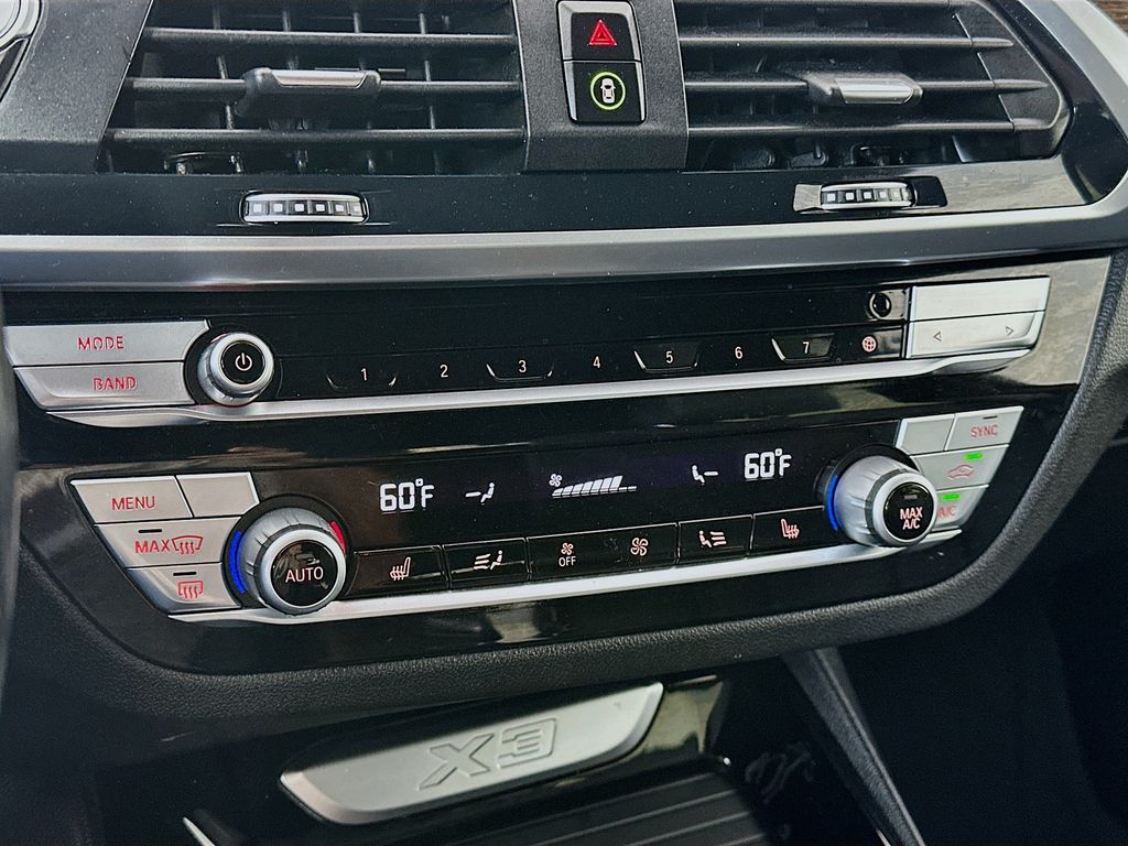 BMWX318