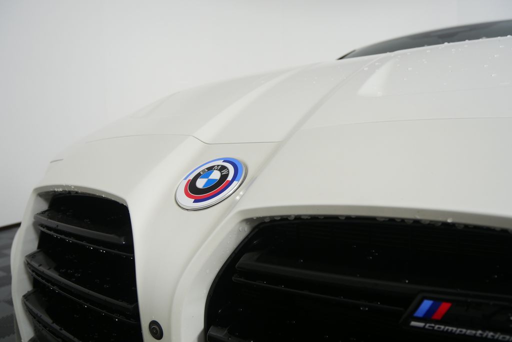 Thumbnail: 2023 BMW M4 - 11