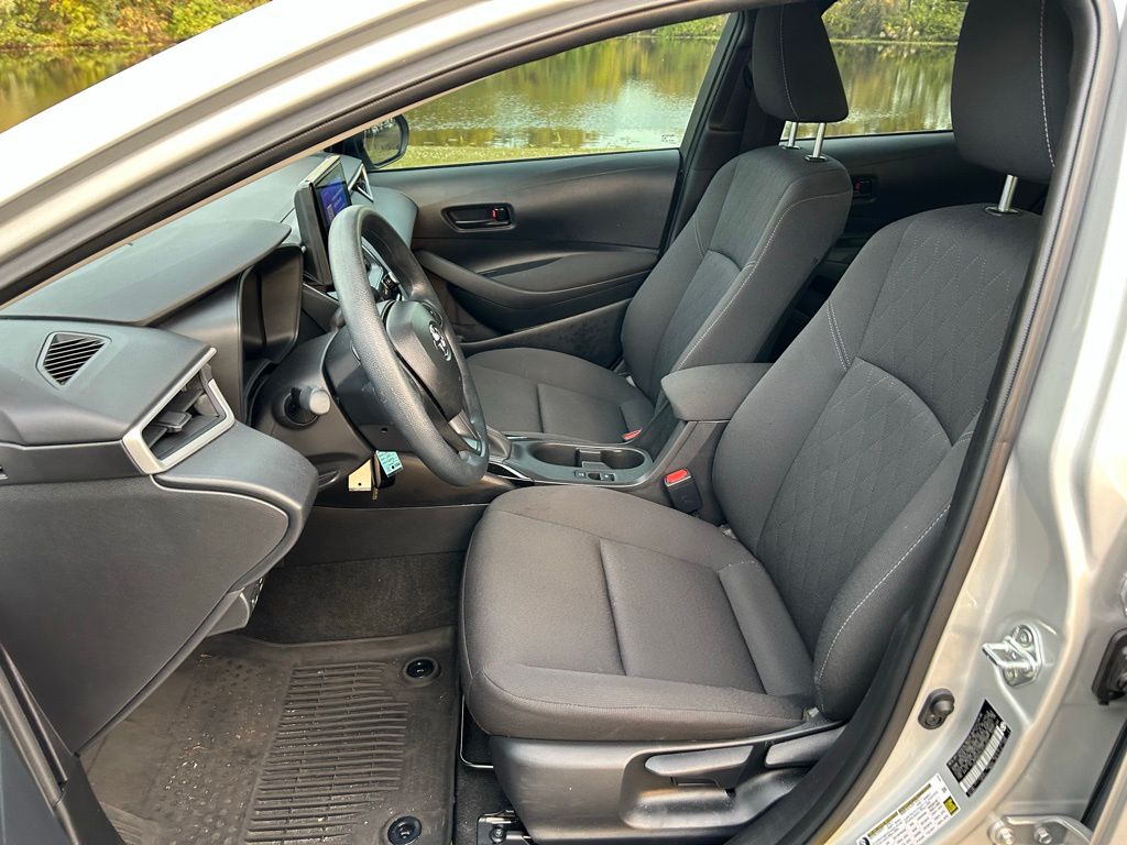 Thumbnail: 2025 Toyota Corolla - 13