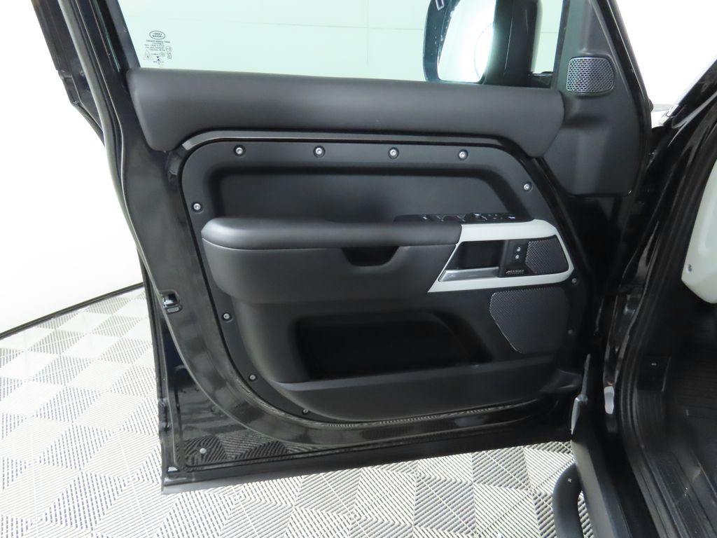 Thumbnail: 2023 Land Rover Defender - 25