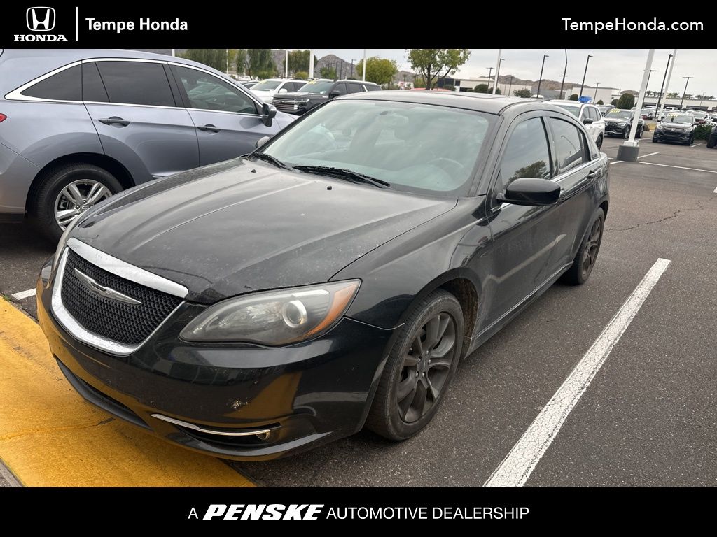 2013 Chrysler 200 Limited -
                  Tempe, AZ