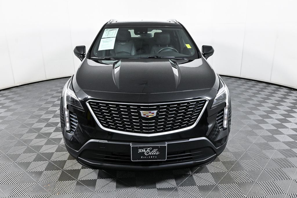 2021 Cadillac XT4 Luxury 2