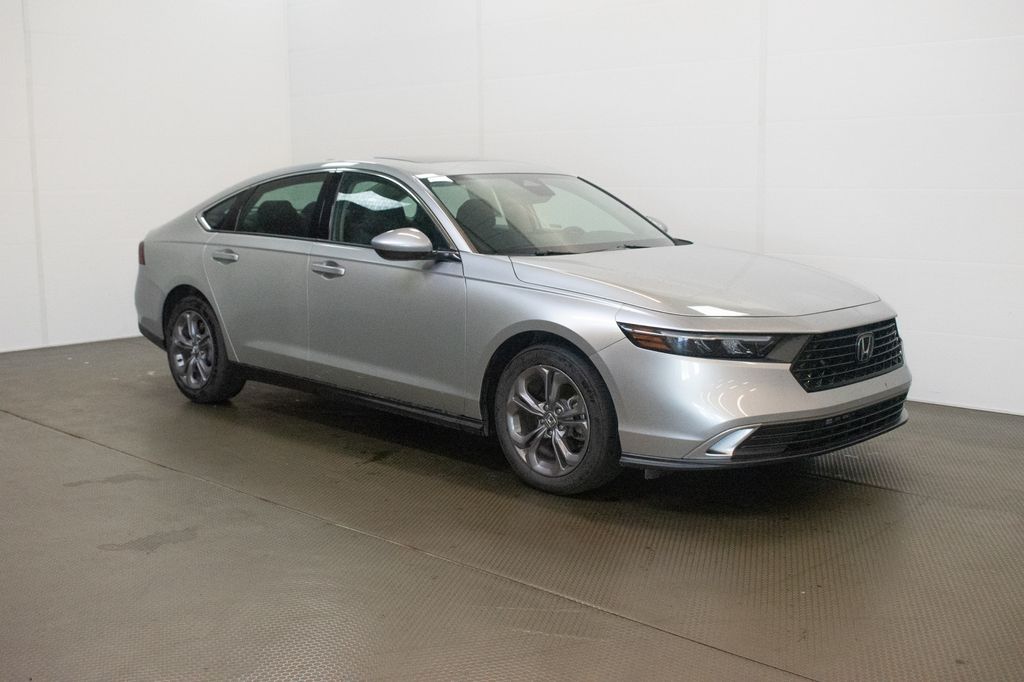 Silver 2024 Honda Accord Sedan Front-Wheel Drive Continuously Variable Transmission