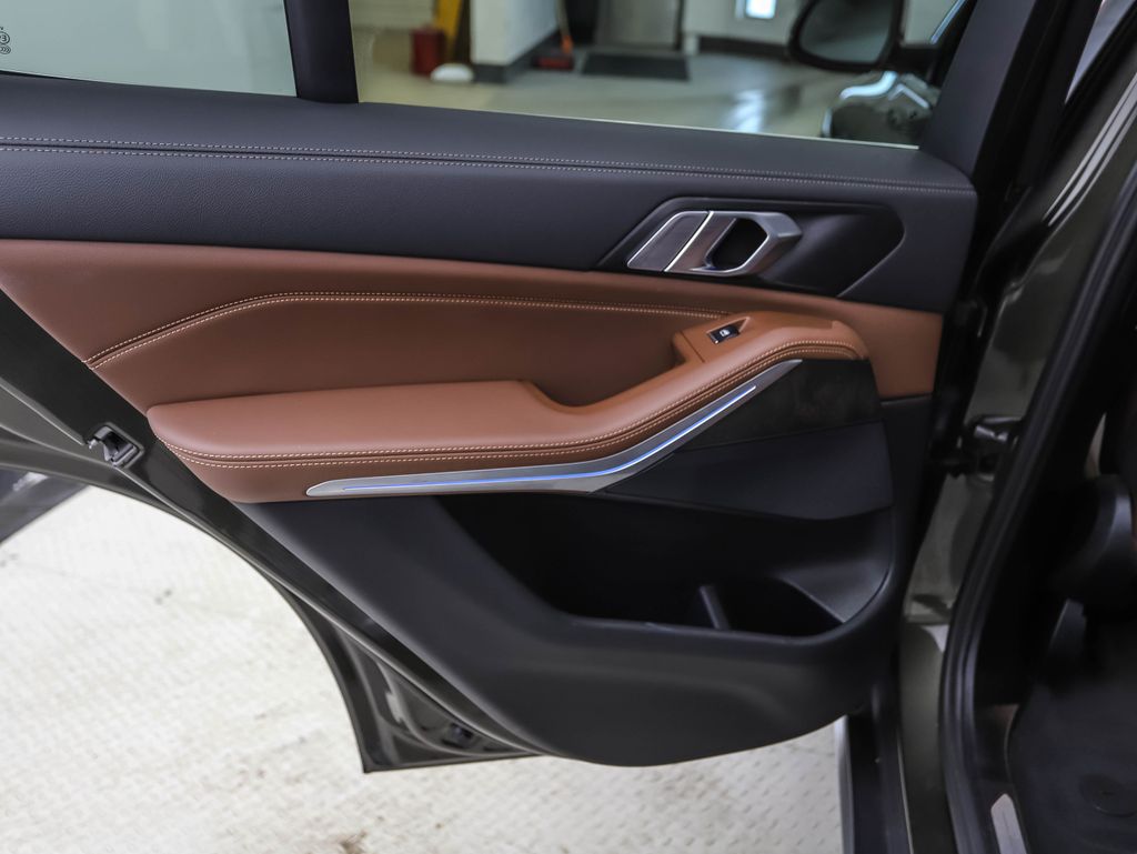 Thumbnail: 2023 BMW X5 - 20