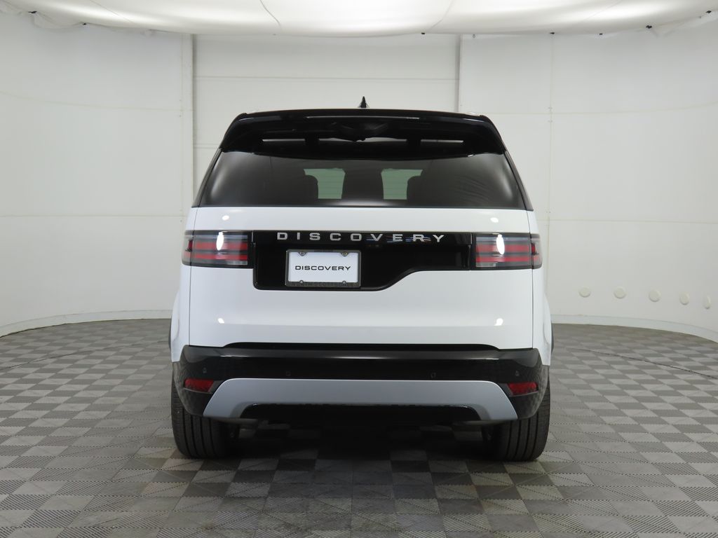 Thumbnail: 2026 Land Rover Discovery - 6
