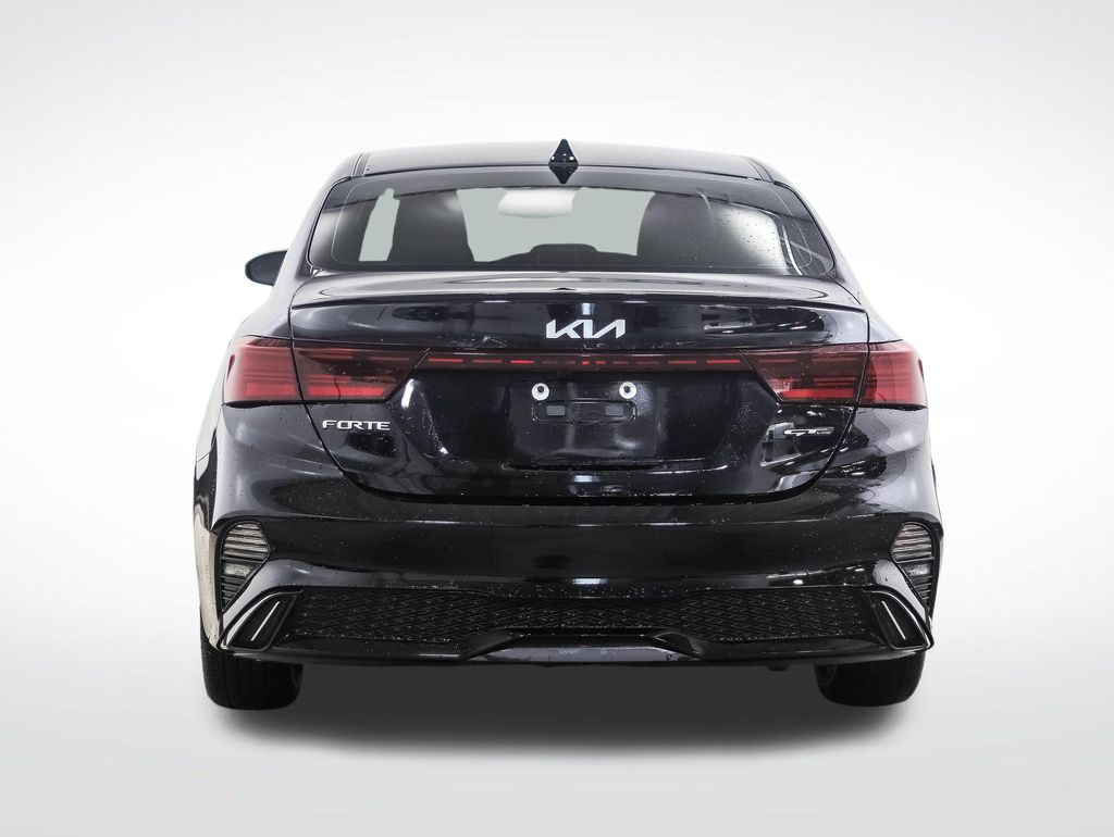 Thumbnail: 2024 Kia Forte - 4