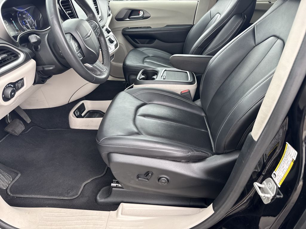 2024 Chrysler Pacifica Touring L Black at Martin Chrysler Dodge Jeep Ram