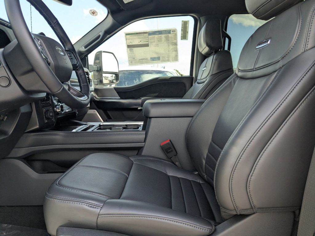 2026 Ford Super Duty F-250 SRW Platinum