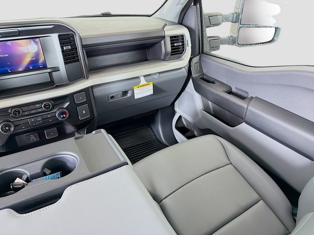 New 2026 White Ford XL image 25